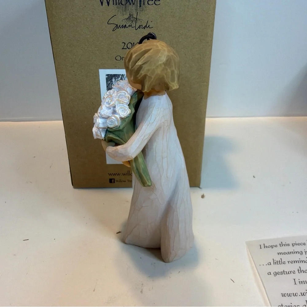 Willow Tree Angel Ornament 2019 An Abundant Year Of Memories Demdaco BRAND NEW
